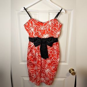 B Smart red and white floral pin-up dress with black bow accent size 10